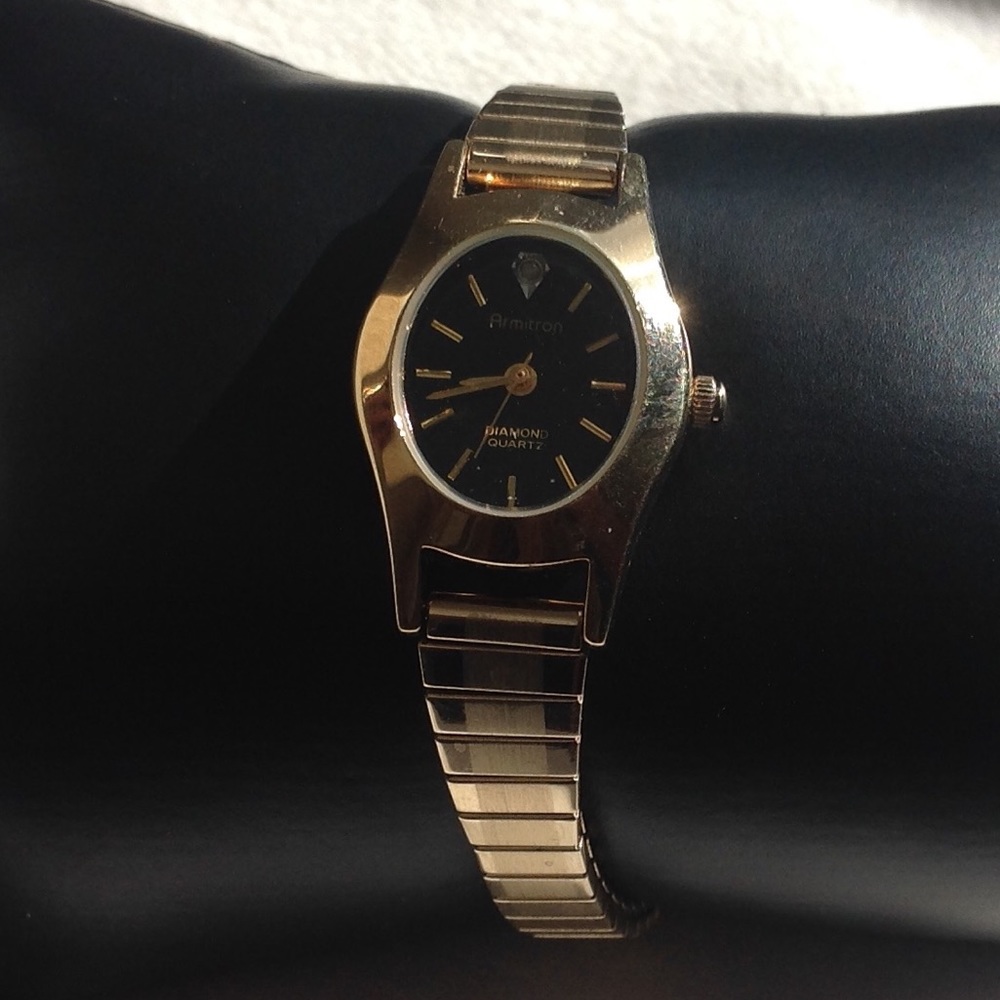 Armitron Diamond Quartz watch